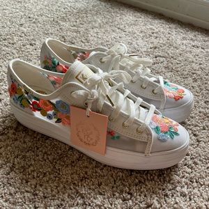 Citrus Garden Party Embroidered Mesh Triple Kick Sneakers
